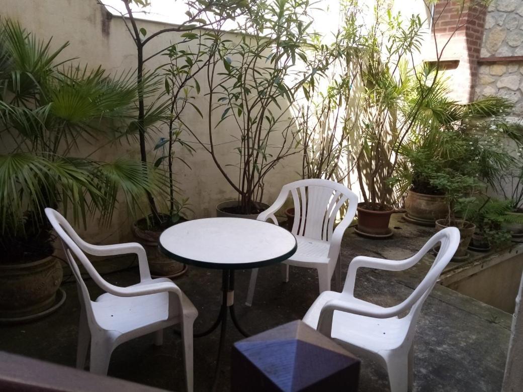 Herm'S Petite Maison Atypique Et Cour Privative - Avenue Du Marche - Ideal Couple Ou Jeunes Parents Cabourg Kültér fotó